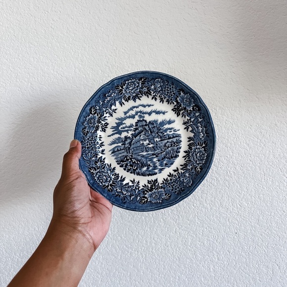 Vintage Salem China Co Olde‎ Staffordshire English Ironstone Hand Engraved Blue - Picture 4 of 6